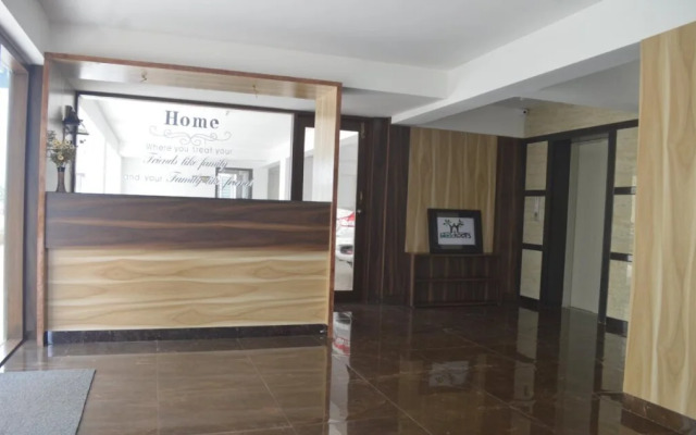 Blackroots Serviced Apartments