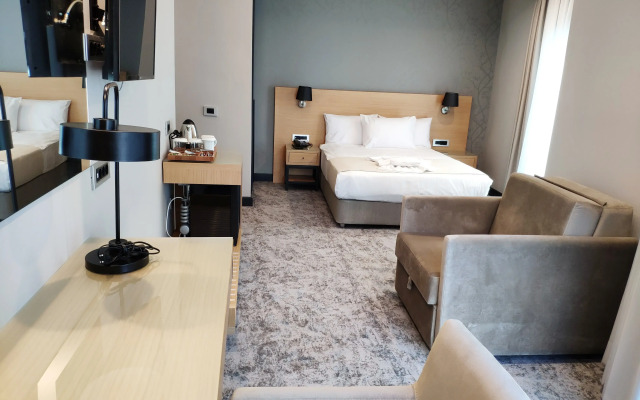 Triada Hotel Karakoy