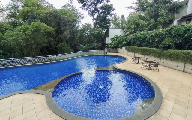 Homey 1Br Apartment At Dago Suites