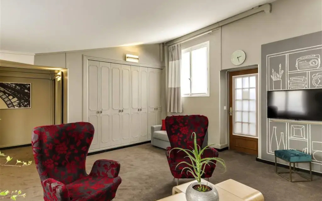 Ibis Paris Grands Boulevards Opera 9th