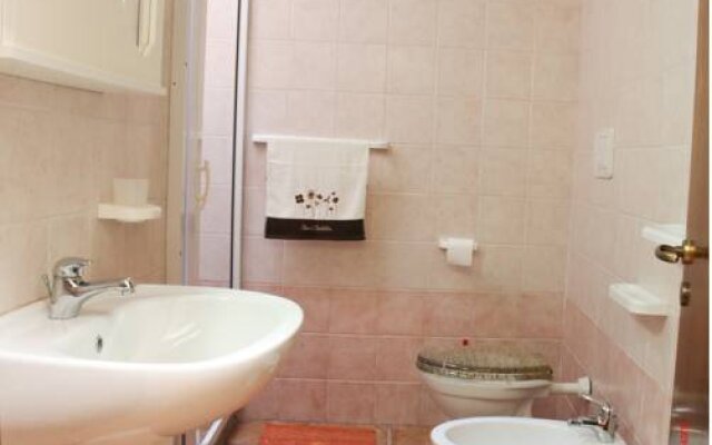 Exedra Holiday House