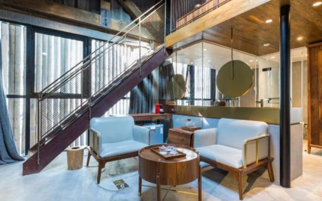 Yu Hotel