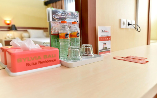 RedDoorz Plus near Mall Bali Galeria 2