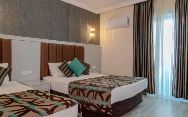 Concordia Celes Hotel