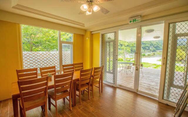 Songhe ShanShuei B&B Hotel