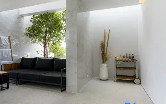 The Residence Pool Villa