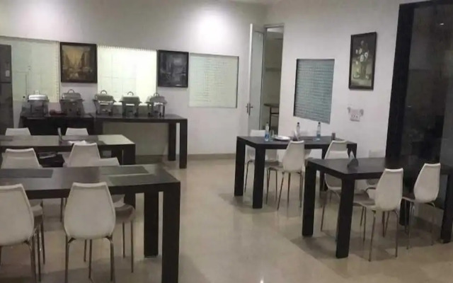 BlueNeck Sec 41 Millenium City Centre