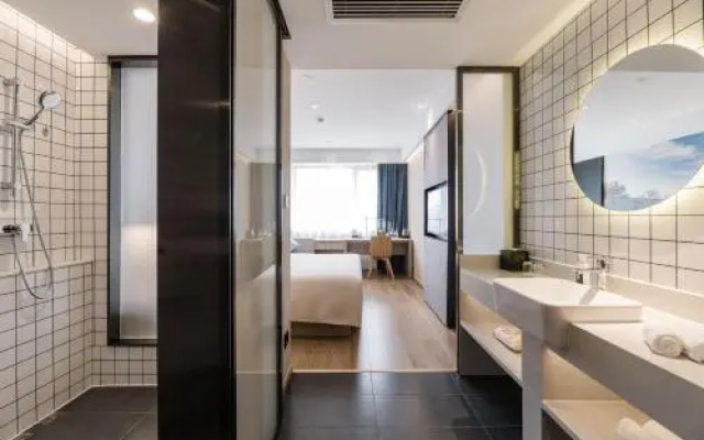 Beijing Temple of Heaven QiNian Street Atour light hotel