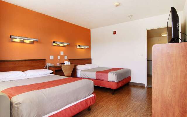 Motel 6 San Angelo, TX