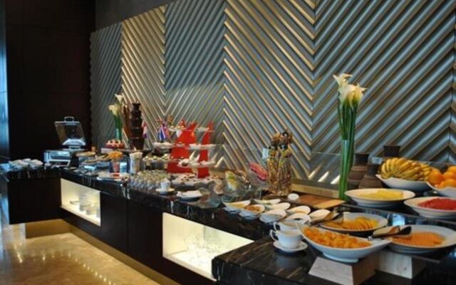 Crimson Hotel Filinvest City Manila