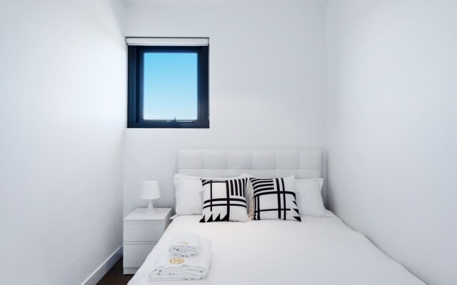 Roomerang at Panorama Apartments 3