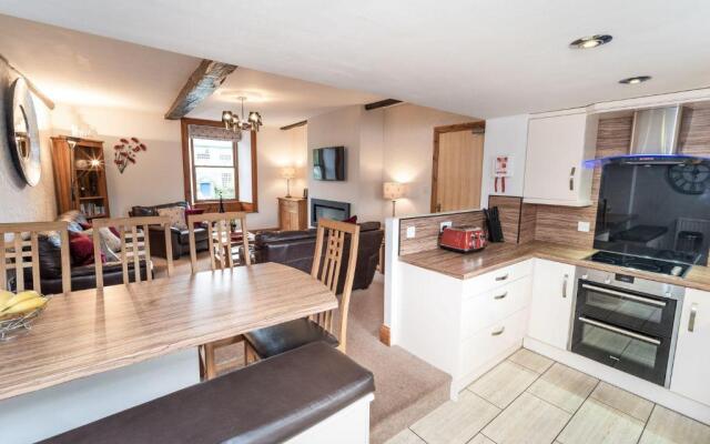 Bridge House Apartment 2