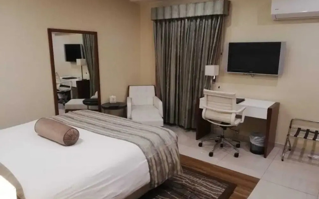 Avari Xpress Faisalabad