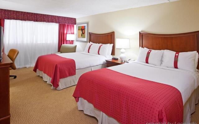 Gateway Hotel & Convention Center Grand Blanc | Flint Airport Michigan