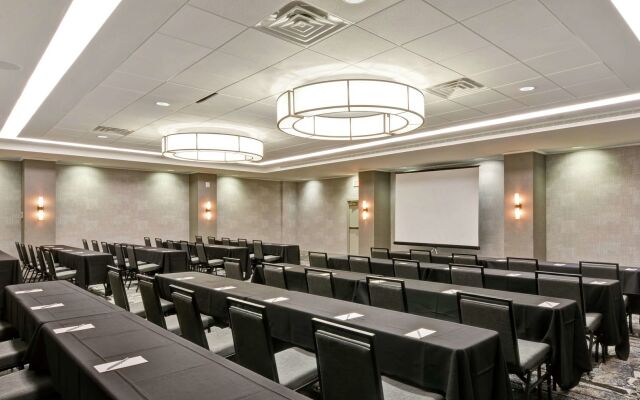 Embassy Suites by Hilton Minneapolis Airport