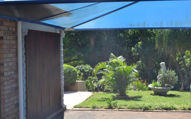 Palmtree Place - Stylish Self Catering Unit (Adults Only)