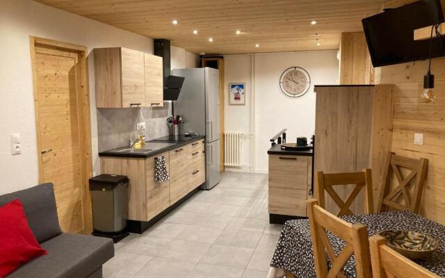 Great 8-pax ski-in ski-out apartment in Tignes Val Claret