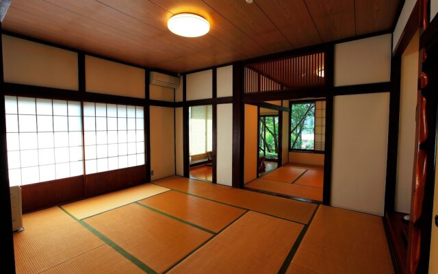 Sarugakyo Onsen Shojuen