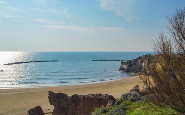 Amazing Apartment in Lavinio With 3 Bedrooms and Internet