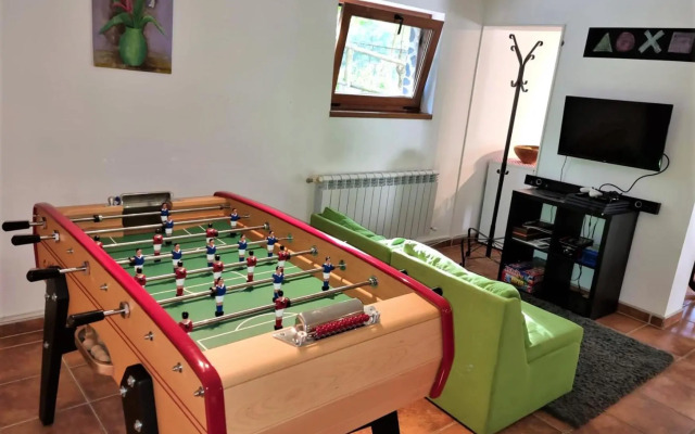 KOKICHE 4 Friends, Borovets