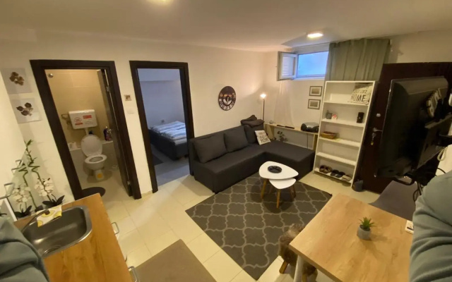 N6 Apartment