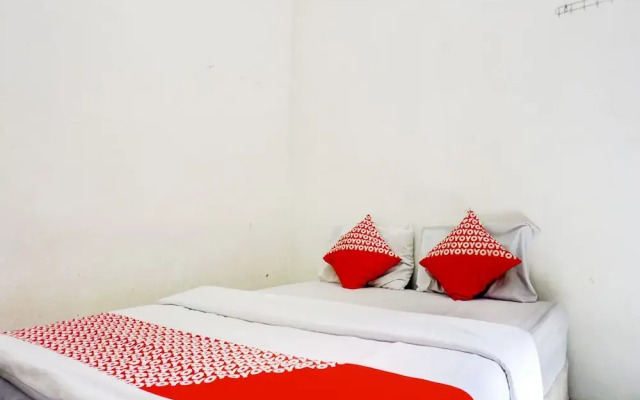 Penginapan Bunda by OYO Rooms