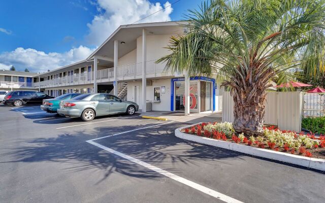 Park Inn by Radisson, Santa Rosa South