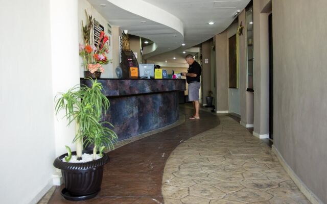 Hotel & Suites Domani