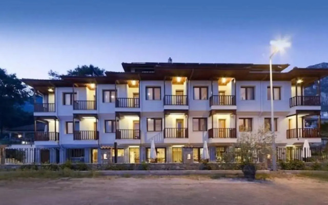 Summer Otel