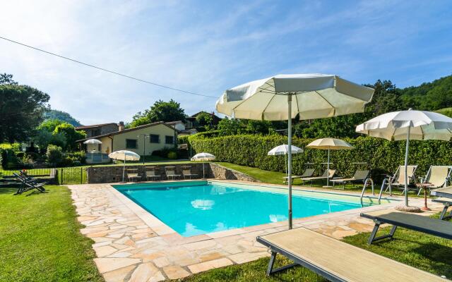 Beautiful Cottage in Dicomano With Swimming Pool