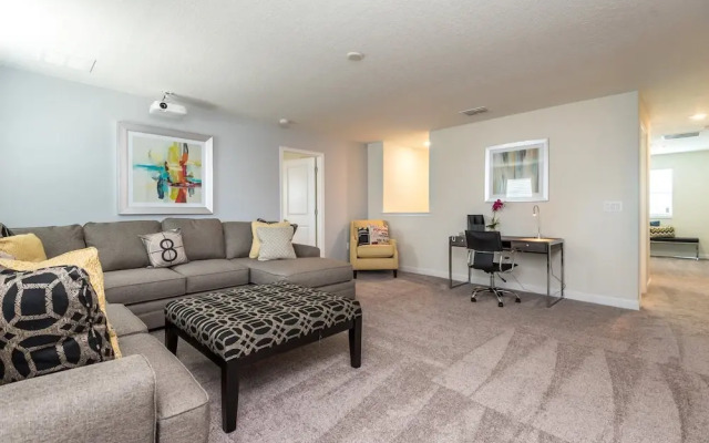 1596san Champions Gate