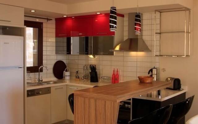 Villa Sena by Akdenizvillam