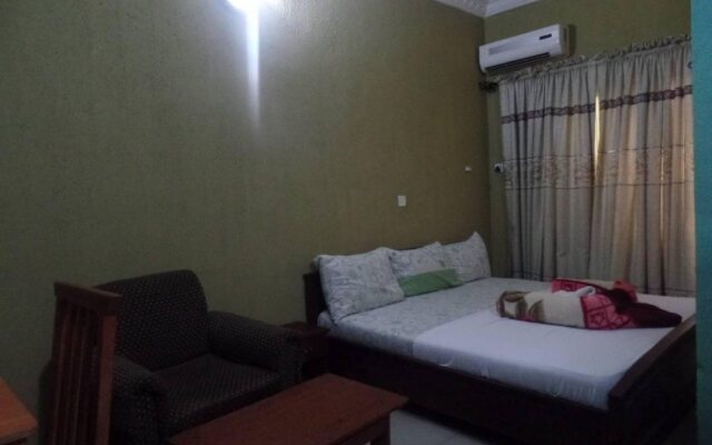 Prowess Hotel and Suites