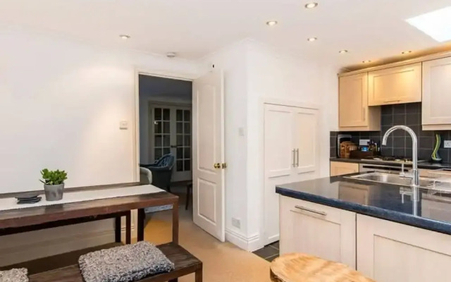Beautiful 2-bed Flat Notting Hill