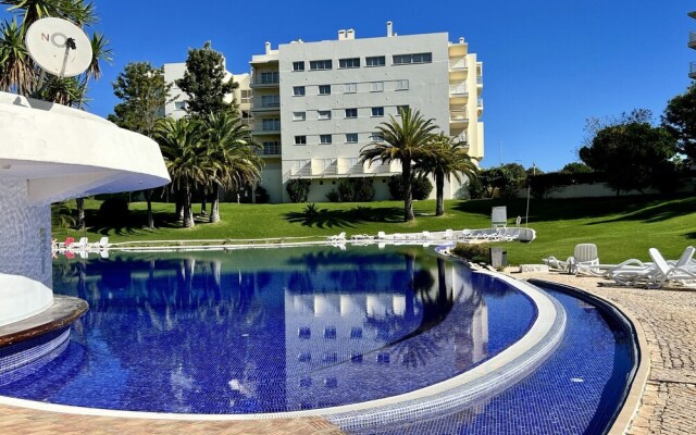 Alvor Paradise With Pool by Homing