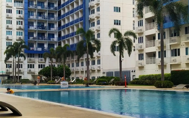 Staycation Sea Residences MOA Jermel