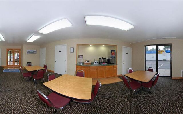 Rodeway Inn Civic Center