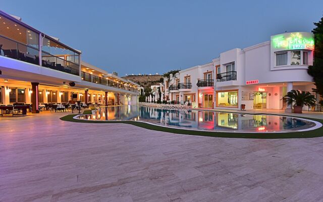 Tropicana Beach Apartments