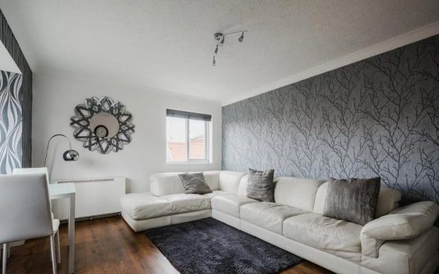Hullidays - 'Old School Penthouse' Trinity Square