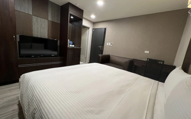 Maple Hotel Second Branch
