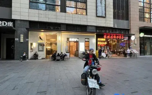 Xinlongmen Apartment Hotel