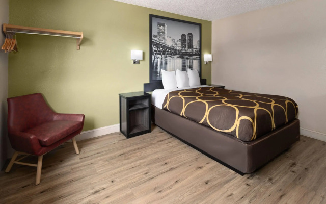 Super 8 by Wyndham Richmond Midlothian Turnpike
