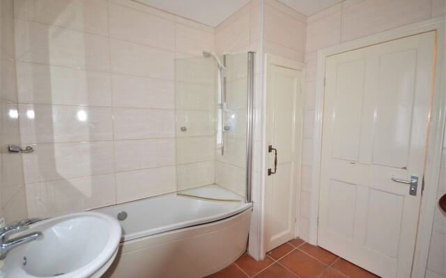 Porthkerry Apartment 2