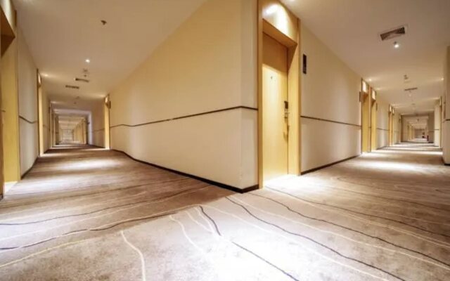 City Comfort Inn (Zhaoqing Sihui Times Square)