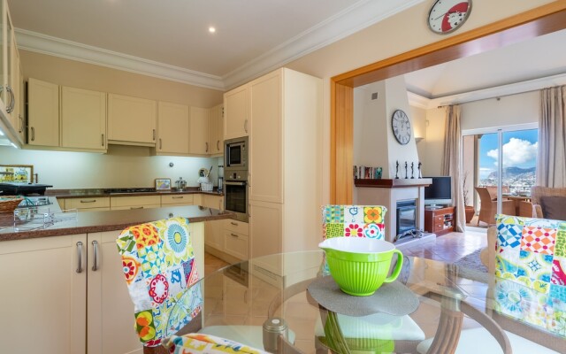 Scenic Apartment - Palheiro Village