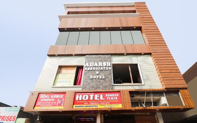 OYO 48489 Adarsh Plaza
