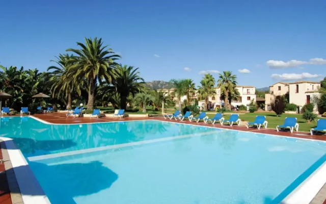 Belvilla by OYO Spacious Holiday Home With Patio