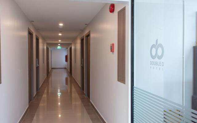 Double D Hotel