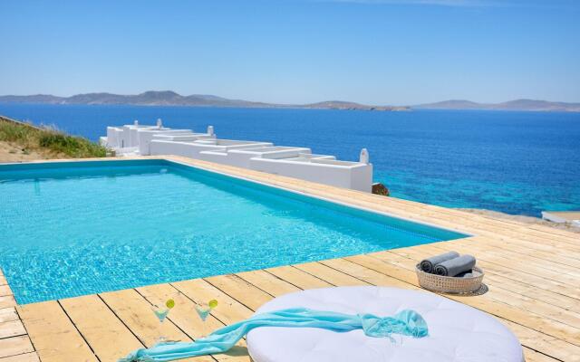 Amazon Mykonos Resort & Spa