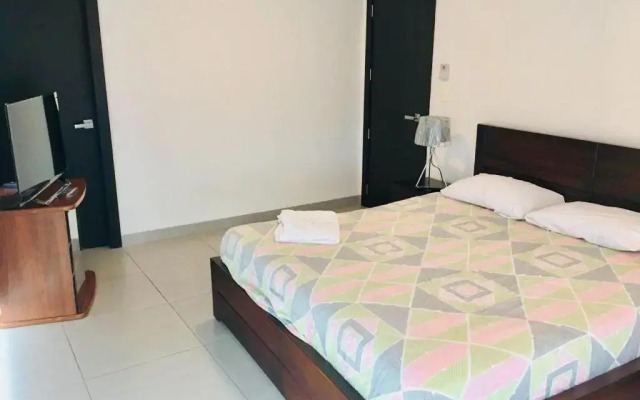 Quo Luxury Room 1 minute to Airport